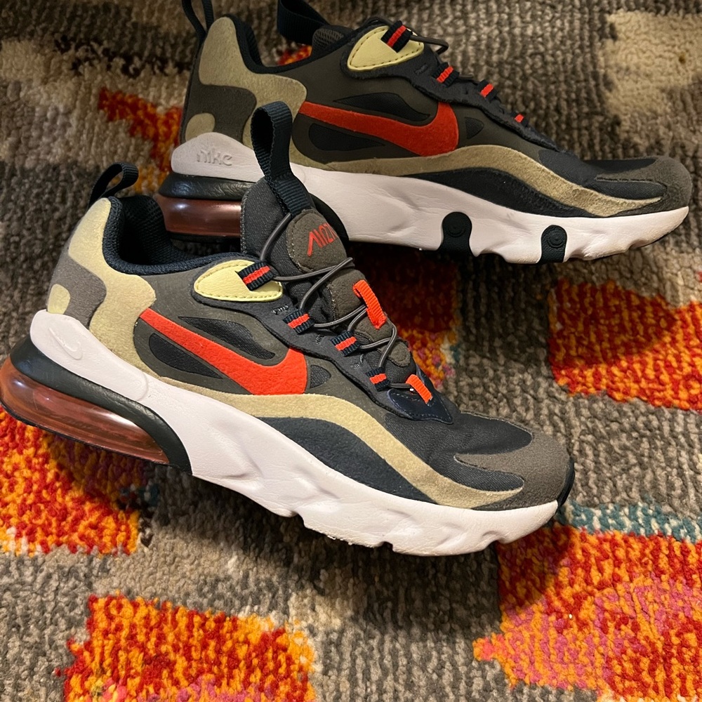 Nike Air Max 270
